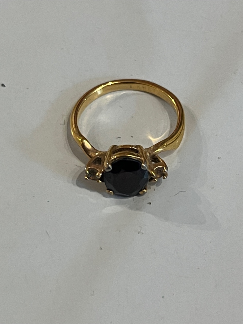 AVON 18k heavy gold electroplated Gold Ring with Black/sapphire gemStone Sz 7